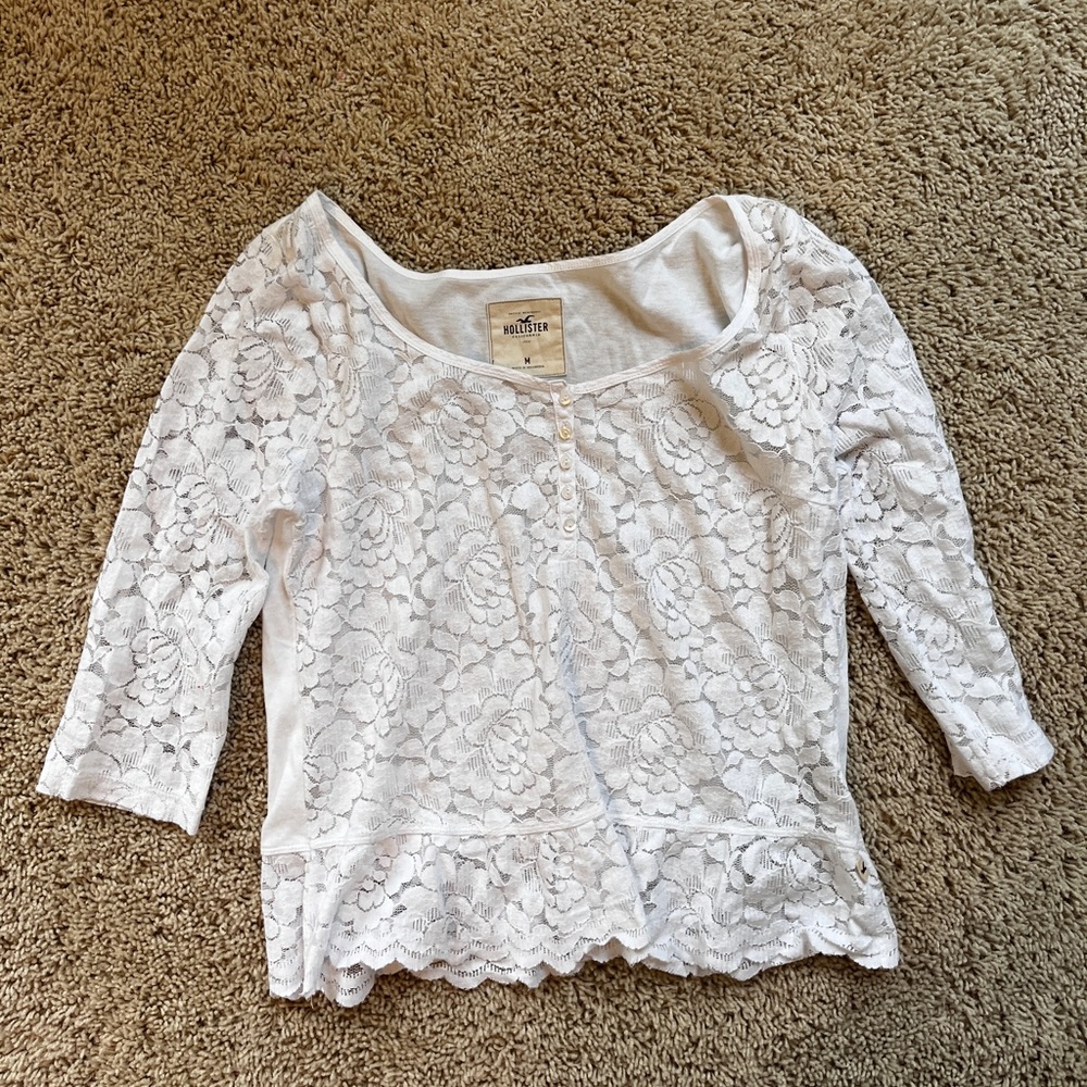 Lace quarter length sleeve shirt